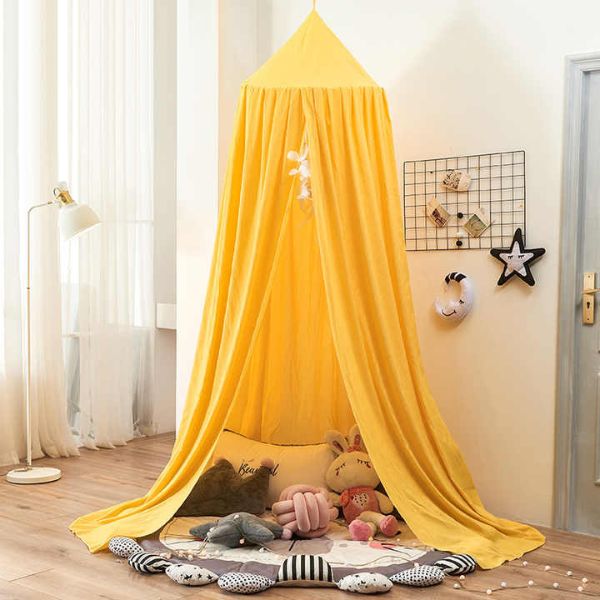 Ciel-de-lit-jaune-decoration-chambre