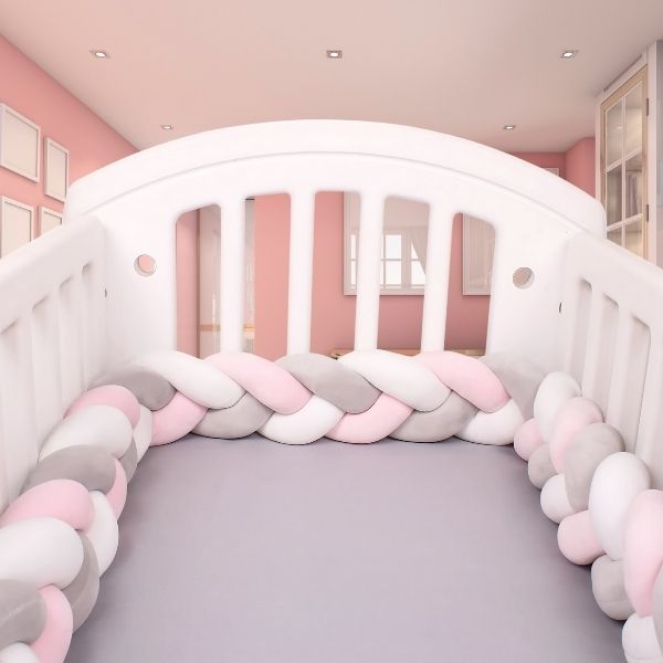 Tresse de lit rose gris blanc fille decoration