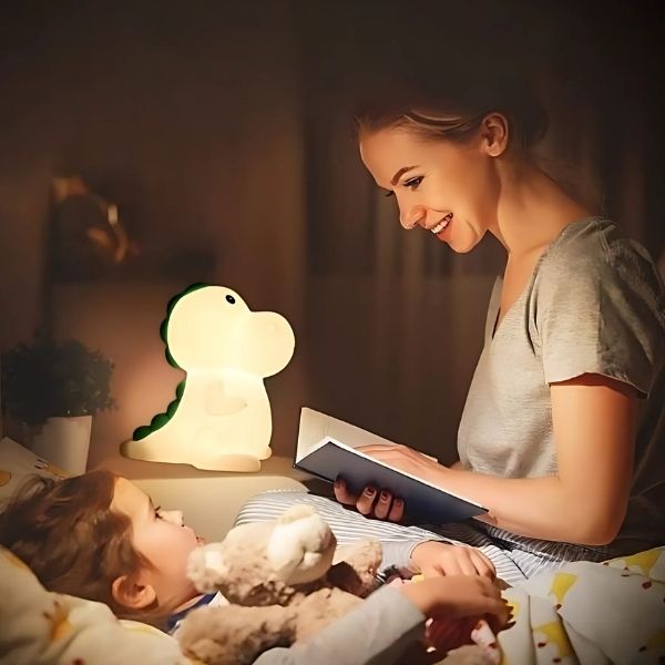 Veilleuse-bebe-dino-rituel-lecture-soir