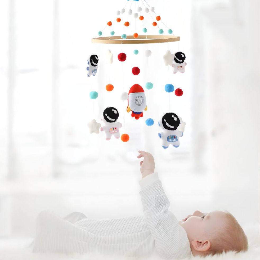 mobile-bebe-astronaute-eveil-bebe