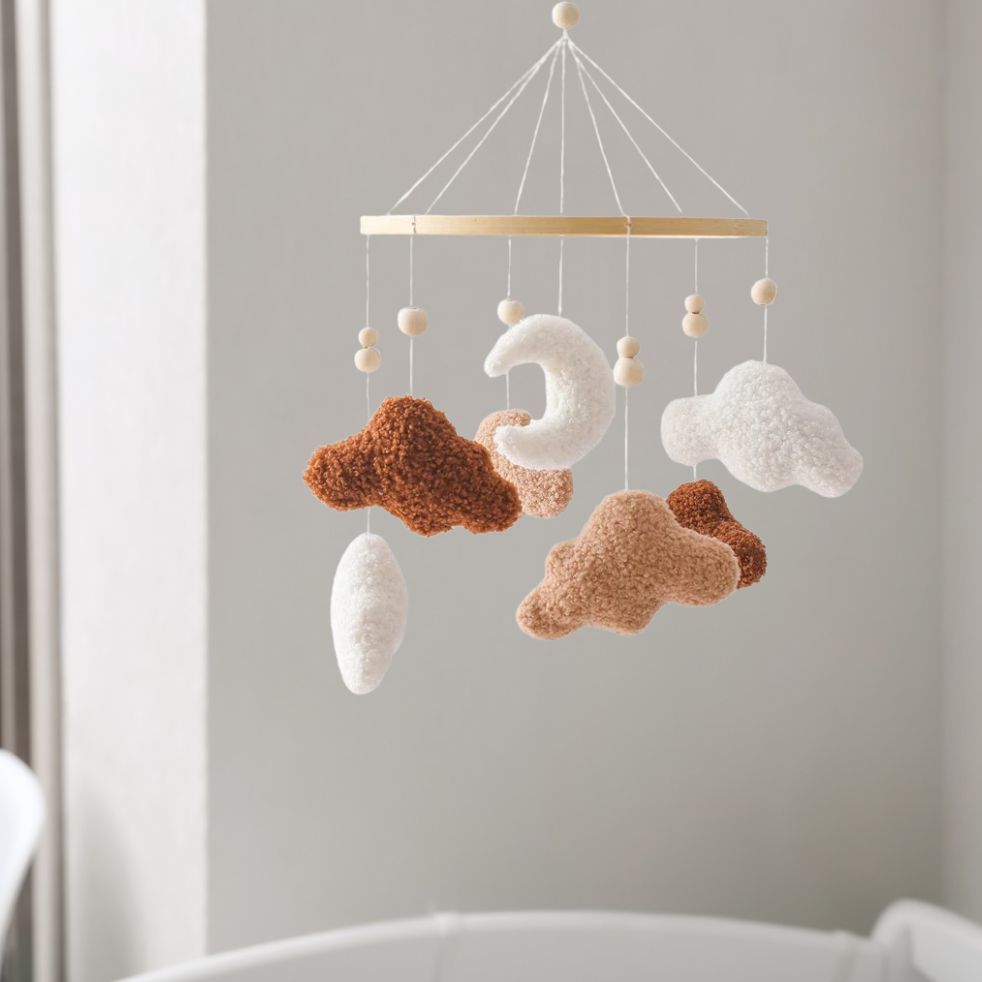 mobile bebe nuage brun blanc