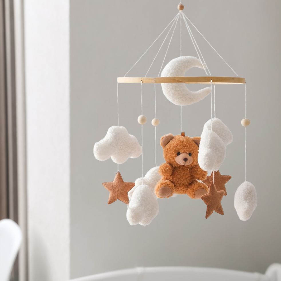mobile bebe ours brun