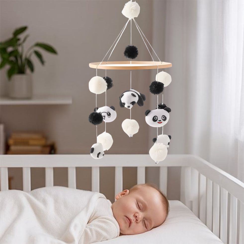 mobile bebe panda bebe endormi dans berceau