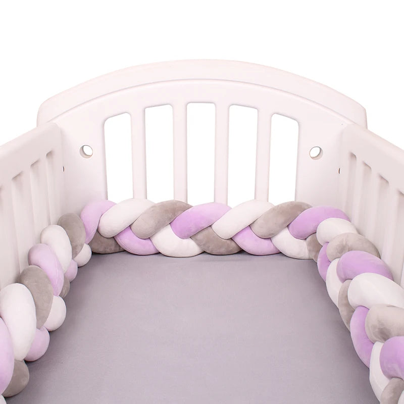 tour de lit tresse mauve blanc gris