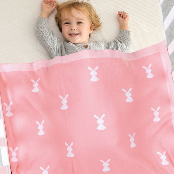 Couverture-bébé-lapin-rose-fille-4-saisons-peau-sensible