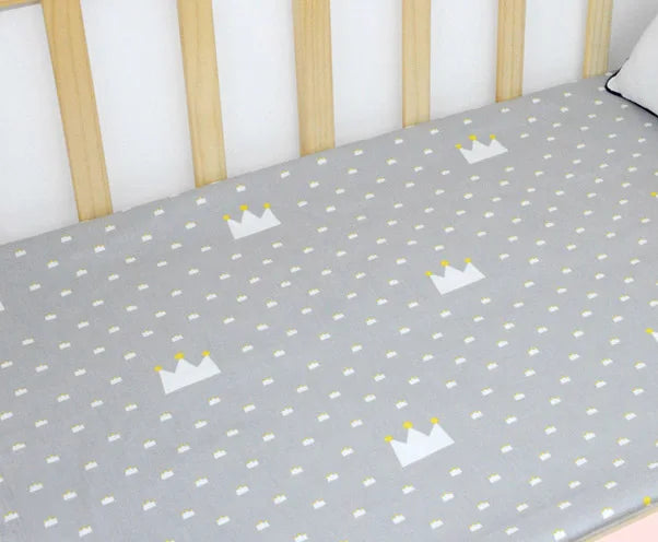 drap housse pour lit bebe gris couronne