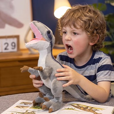 Peluche dinosaure joyeux