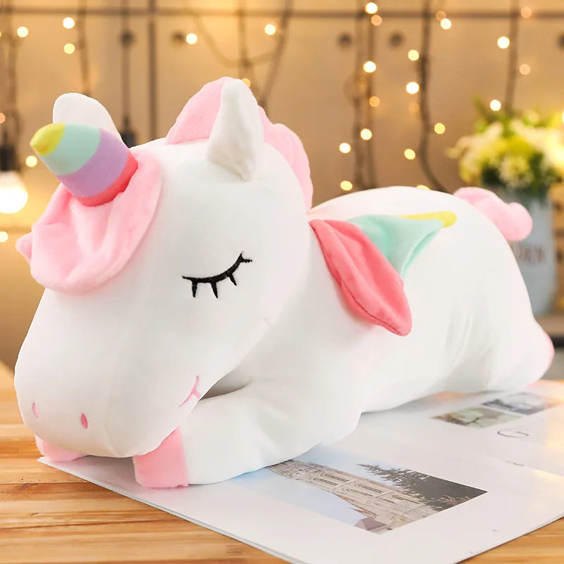 peluche licorne blanche endormie décorative chambre enfant