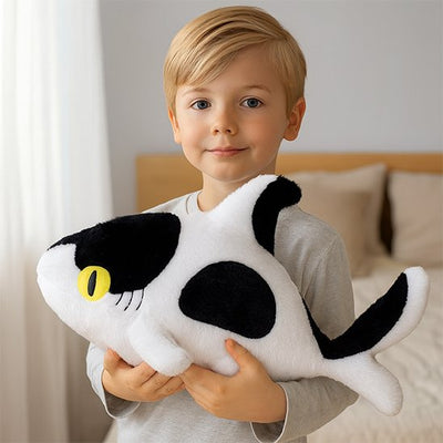 Peluche requin garçon souriant