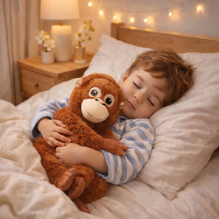 peluche singe doux apaisant réconfortant enfant endormi paisiblement