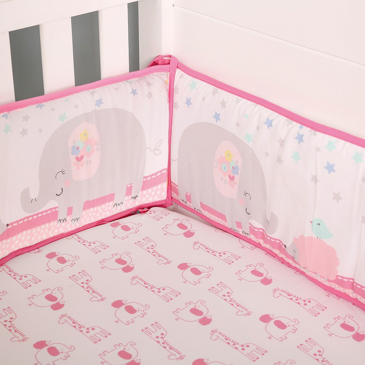 tour de lit bébé fille éléphant gris rose