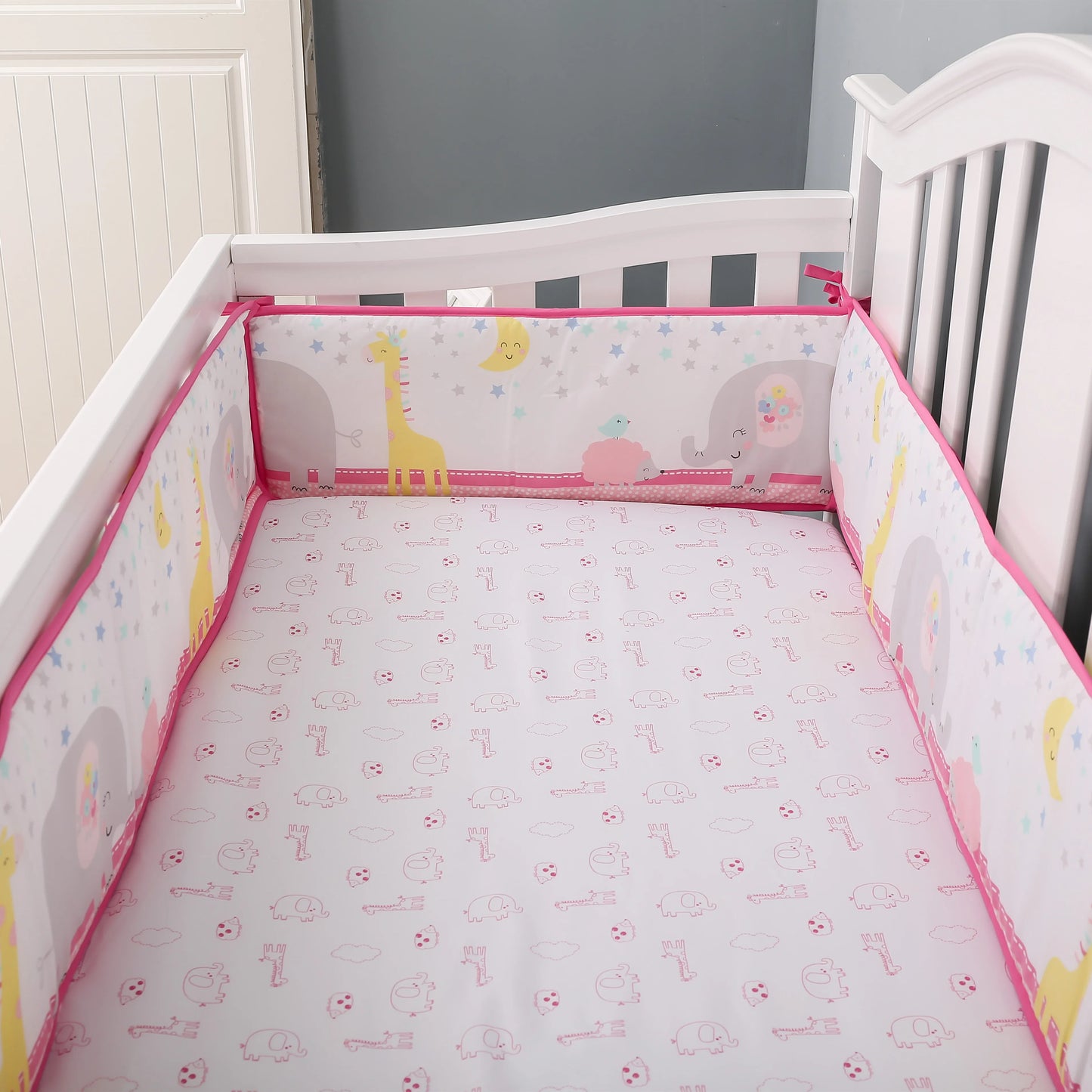 tour de lit bébé fille girafe jaune berceau