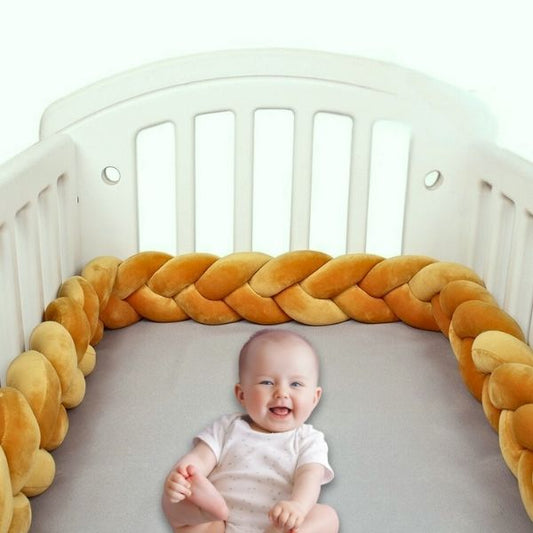 tresse de lit 4m jaune moutarde garçon souriant