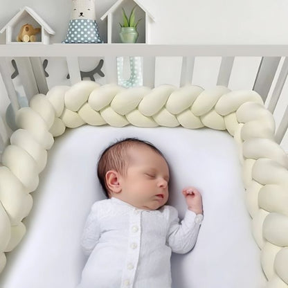 tresse de lit bebe enfant endormi dans son lit